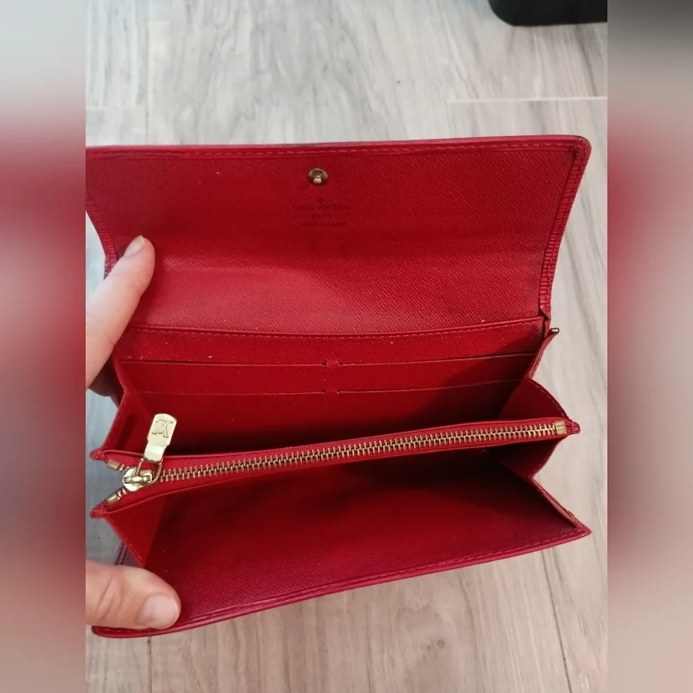 Louis Vuitton Sarah leather wallet red